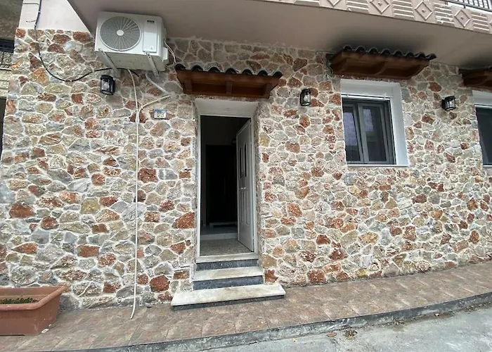 Stone House 48 M