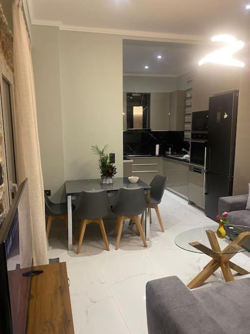 Stone House 48 M * Acharnes