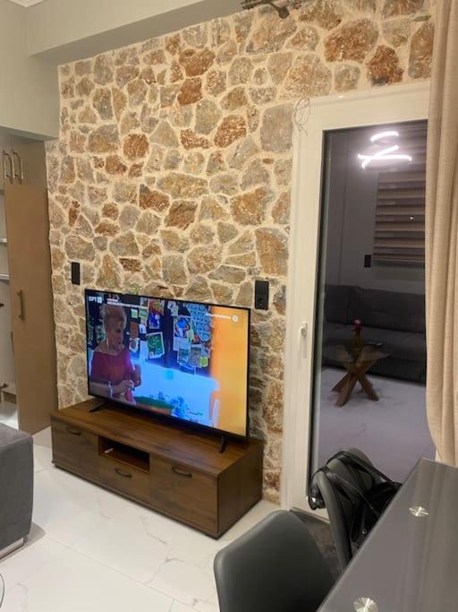 Stone House 48 M *